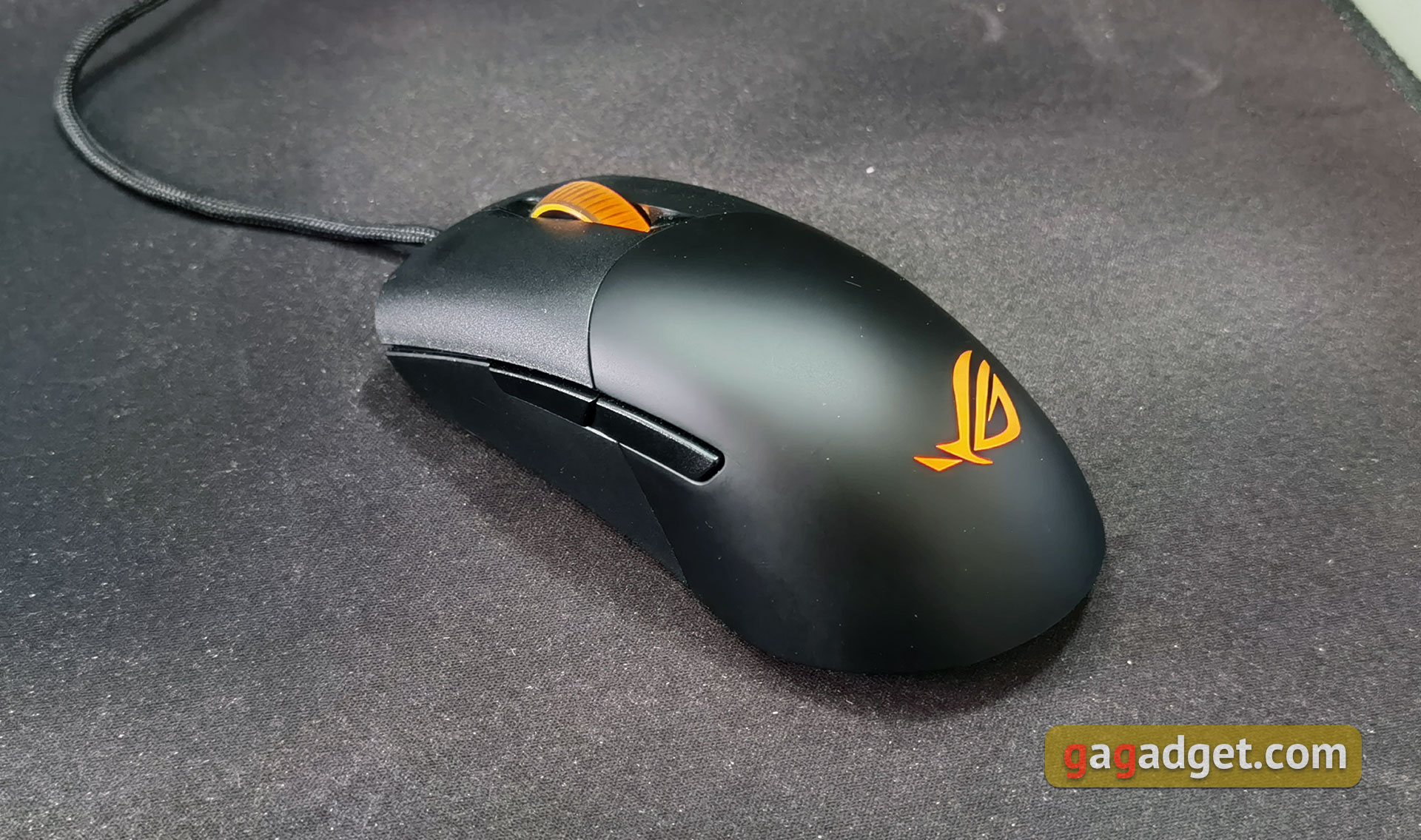 Recenzja ASUS ROG Keris: Ultralekka gamingowa mysz z szybkim czujnikiem -24