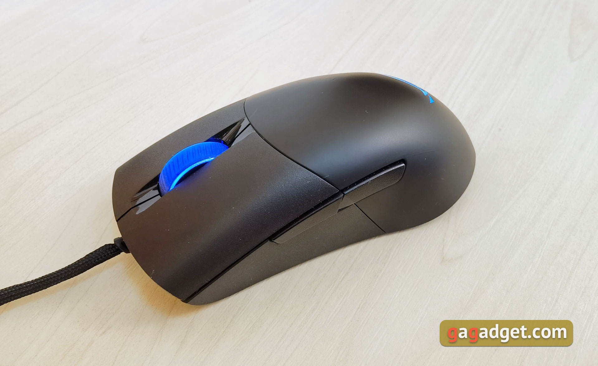 Recenzja ASUS ROG Keris: Ultralekka gamingowa mysz z szybkim czujnikiem -25