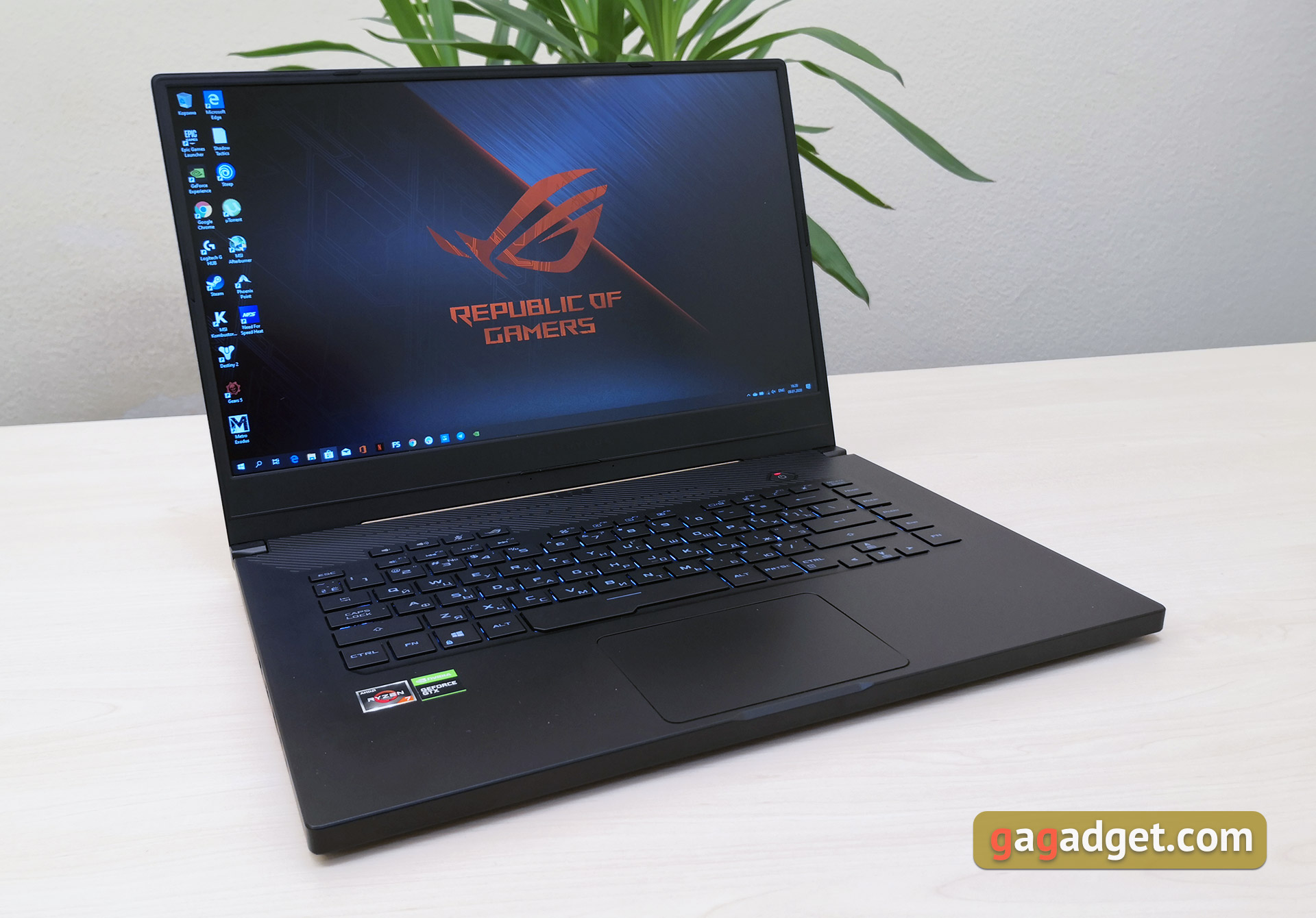 Przegląd ASUS ROG Zephyrus G: kompaktowy laptop do gier z AMD i GeForce-4