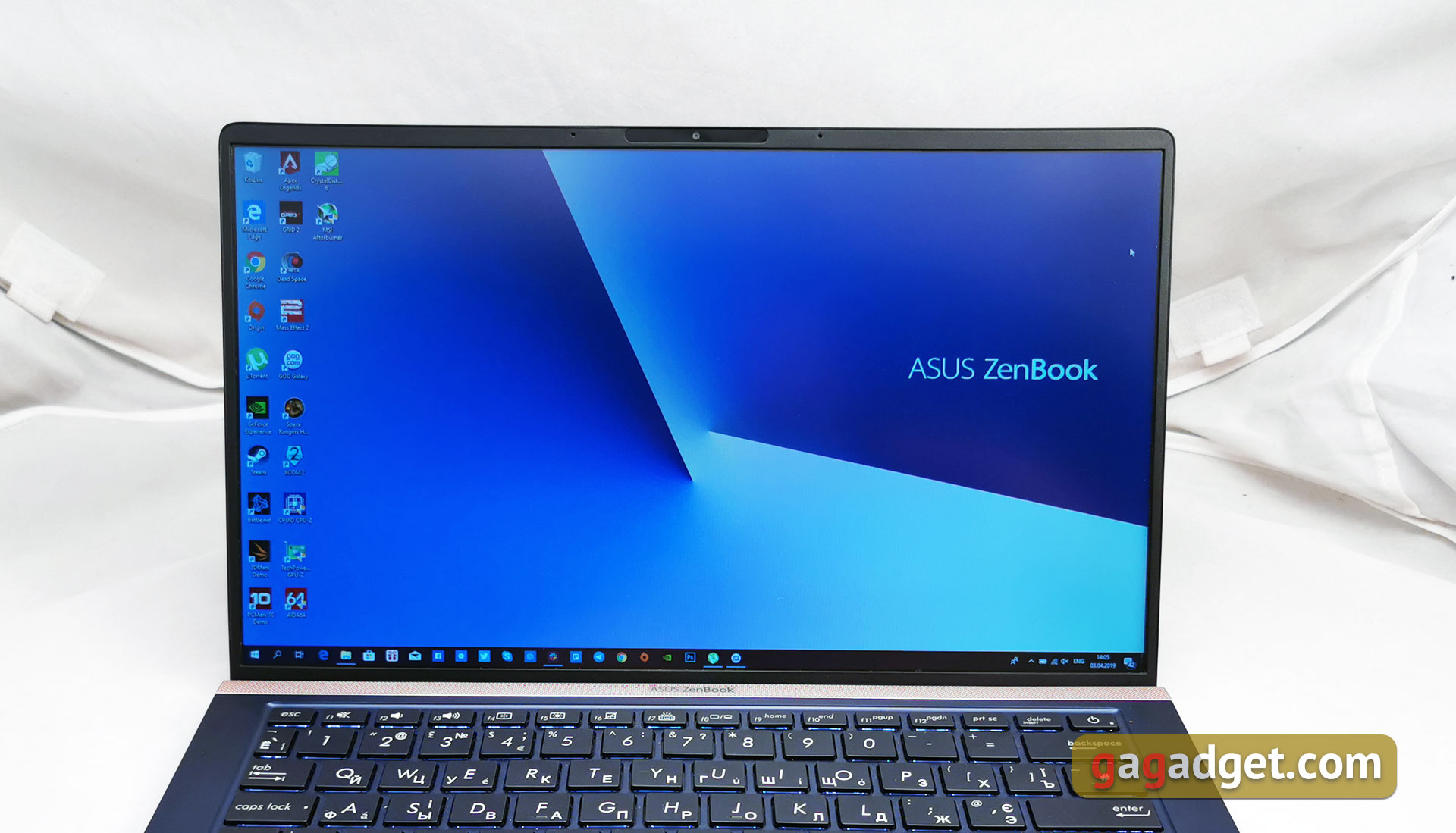 Przegląd ASUS ZenBook 13 UX333FN: mobilność i wydajność-21