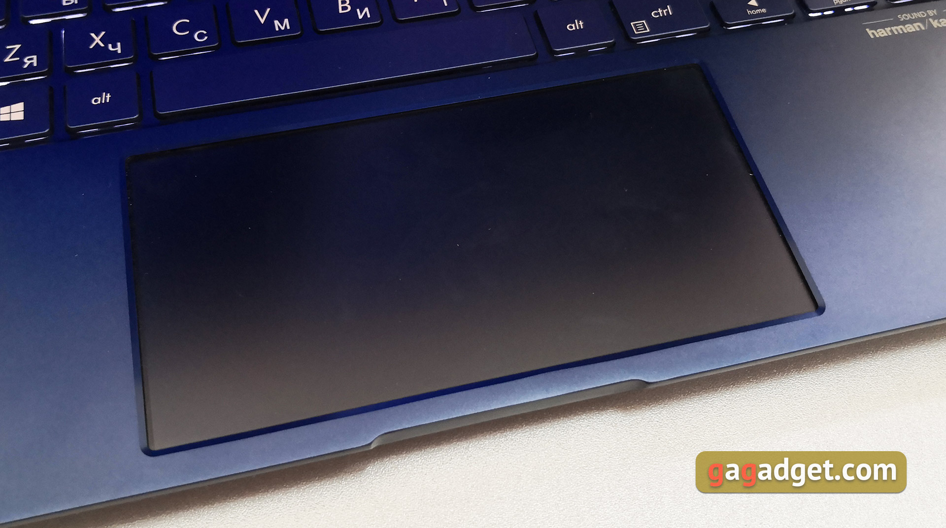 Recenzja ASUS ZenBook 14 UX434FN: ultraprzenośny laptop z ekranem dotykowym zamiast touchpada-26