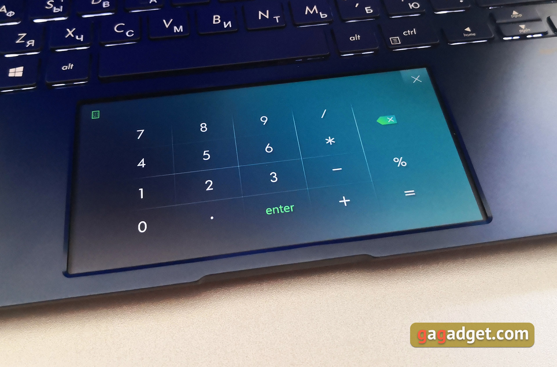 Recenzja ASUS ZenBook 14 UX434FN: ultraprzenośny laptop z ekranem dotykowym zamiast touchpada-32
