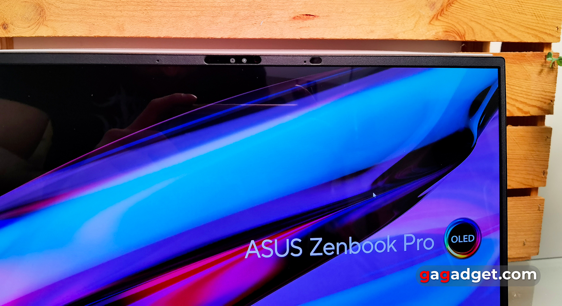 Design ASUS Zenbook Pro 14 OLED