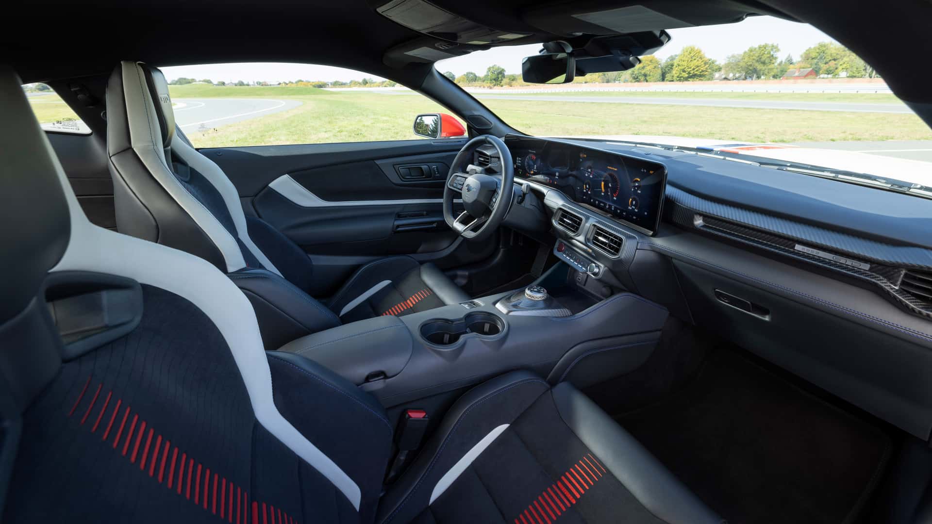 Ford Mustang GTD Spirit of America - 4.