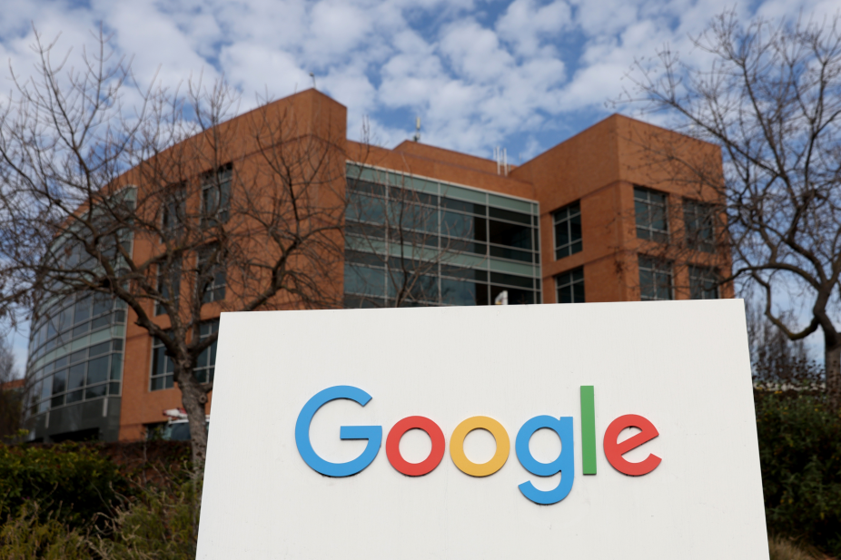 Biuro Google. Ilustracje: TechCrunch, Getty Images