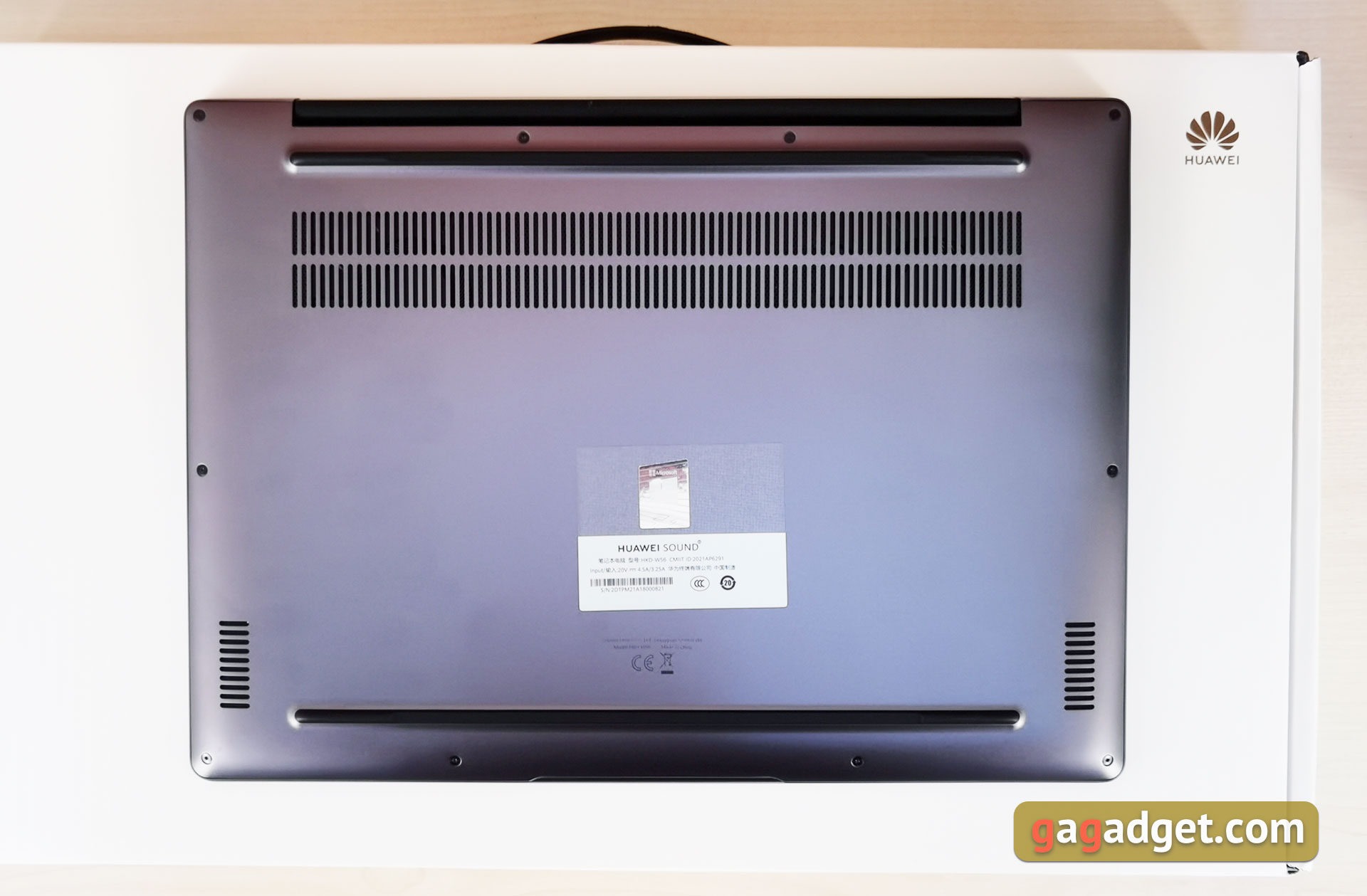 Recenzja Huawei MateBook 14s: laptop Huawei z usługami Google i szybkim ekranem-9