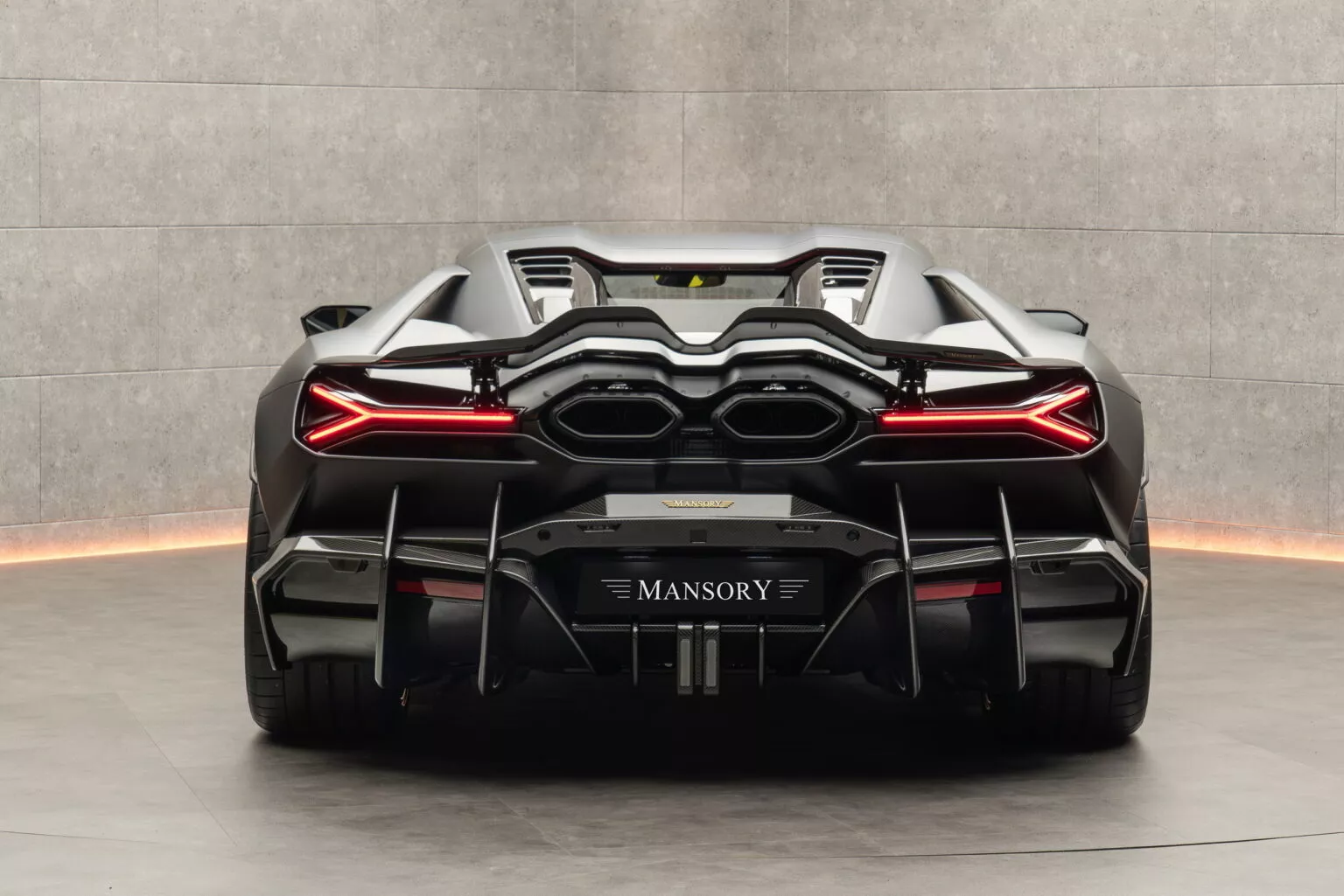 Felgi aluminiowe FV.10 na Lamborghini Revuelto od Mansory