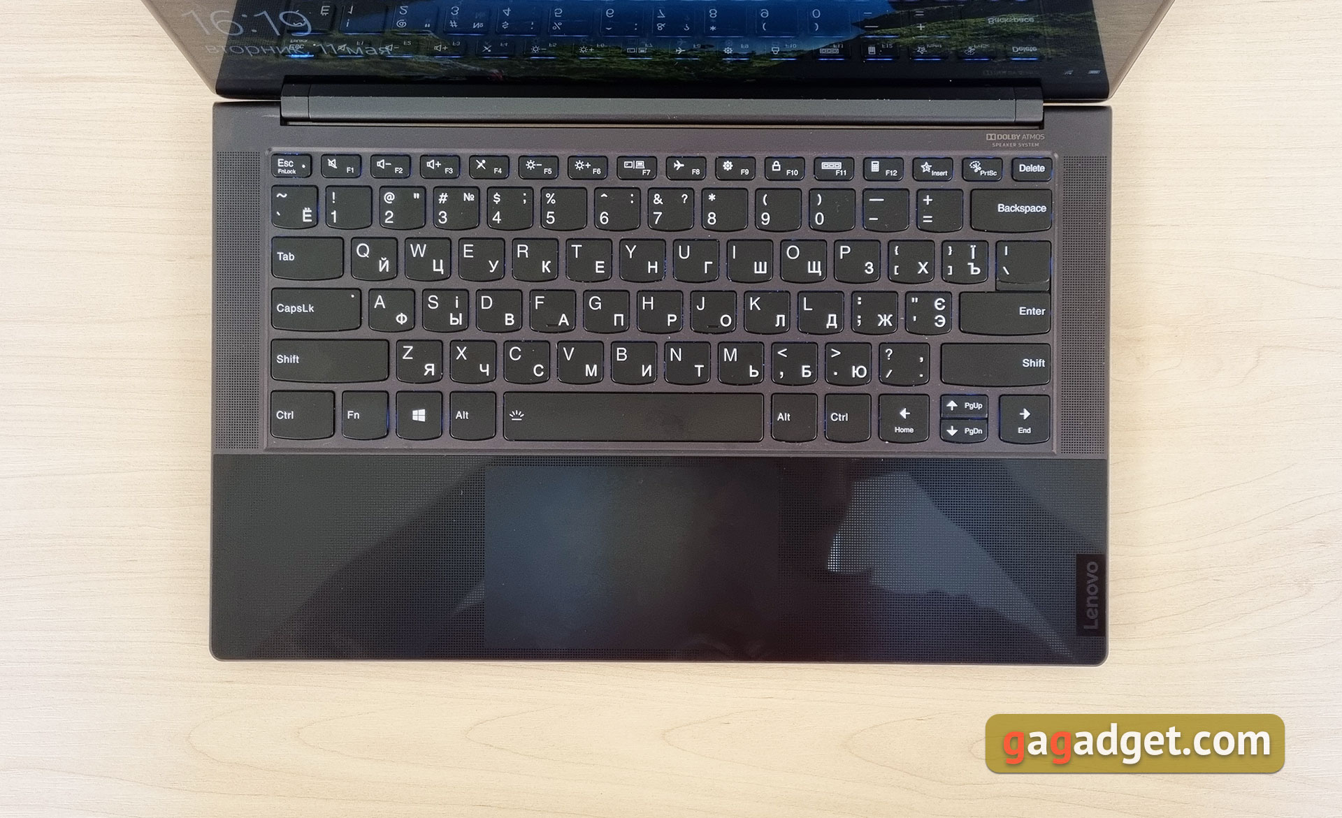 Recenzja laptopa Lenovo Yoga Slim 9i: Business Command Center-25