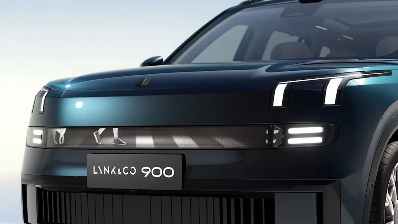 Lynk Co 900 na tle natury