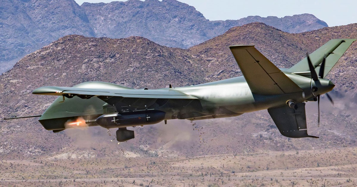 GA-ASI zaprezentowało materiał z testów bojowych ultranowoczesnego bezzałogowego statku powietrznego Mojave, wyposażonego w dwa obrotowe karabiny maszynowe i 16 pocisków AGM-114 Hellfire