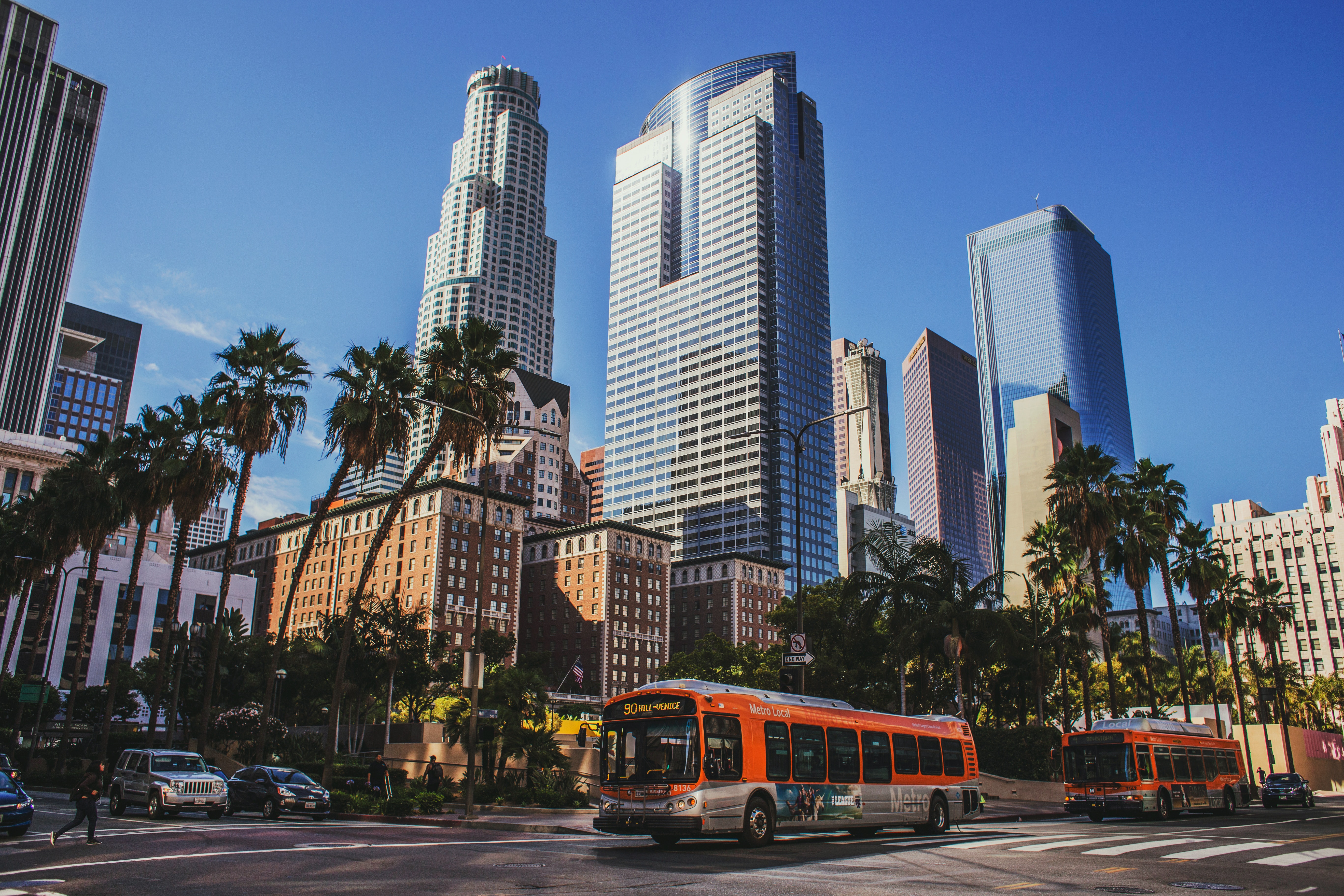 Władze Los Angeles starają się o uprawnienia do tworzenia przepisów dotyczących taksówek-robotów