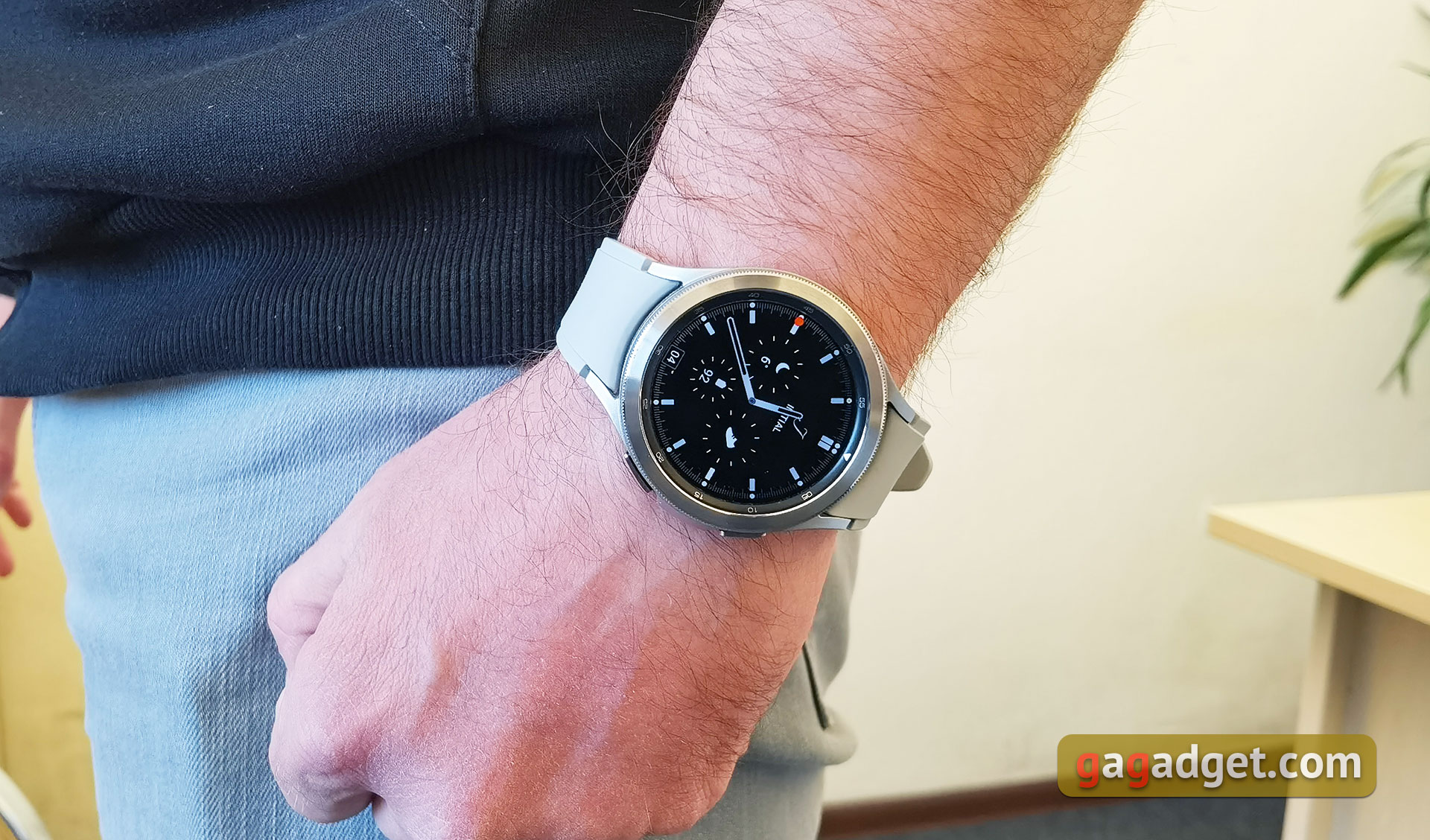 Recenzja Samsung Galaxy Watch4 Classic: nareszcie z Google Pay!-2