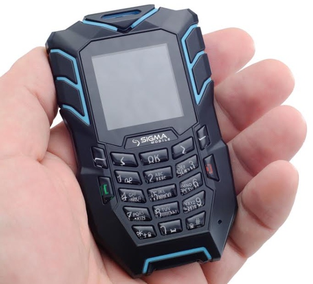 Sigma mobile X-treme AT67 Kantri: миниатюрный защищенный телефон с функцией Bluetooth-терминала