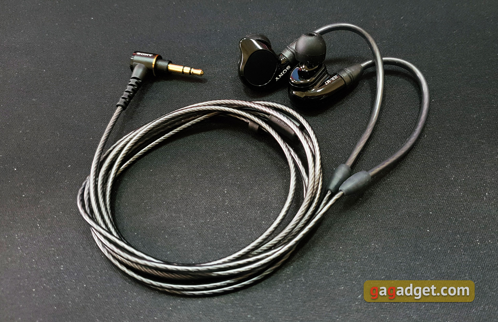 Recenzja słuchawek Sony IER-M7: wzmocnione IEM z czterema sterownikami, które zachwycą twoje uszy-8
