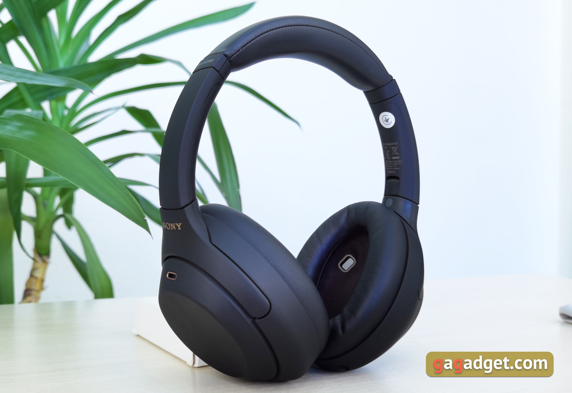 Recenzja Sony WH-1000XM4: wciąż najlepsze pełnowymiarowe słuchawki z redukcją szumów