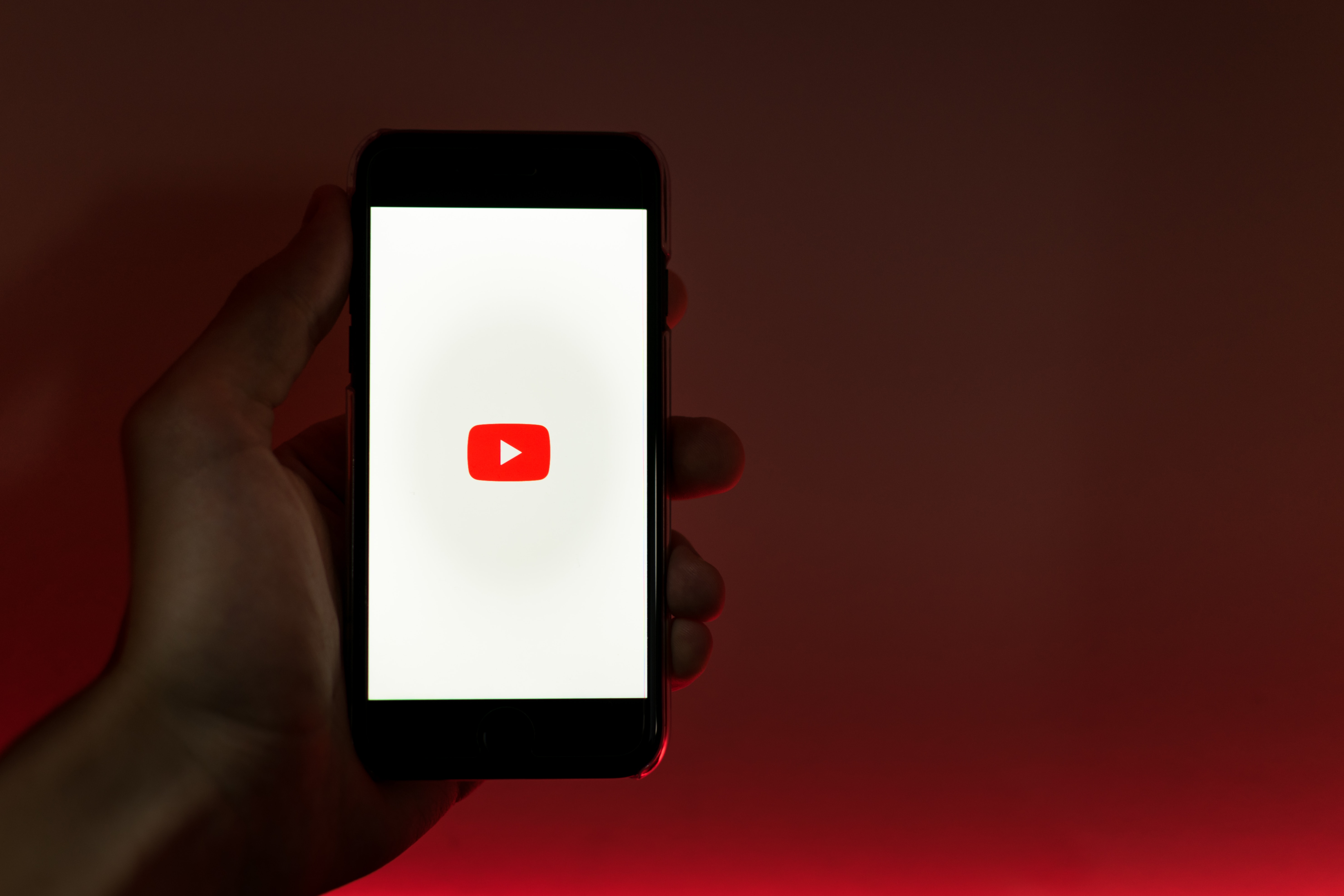 YouTube może uruchomić narzędzie AI do naśladowania głosów muzyków