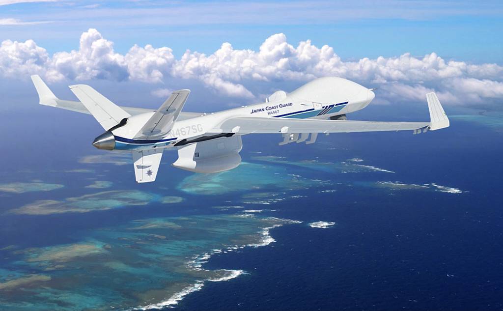 Japońska Straż Przybrzeżna zaczęła używać amerykańskich dronów MQ-9B SeaGuardian.