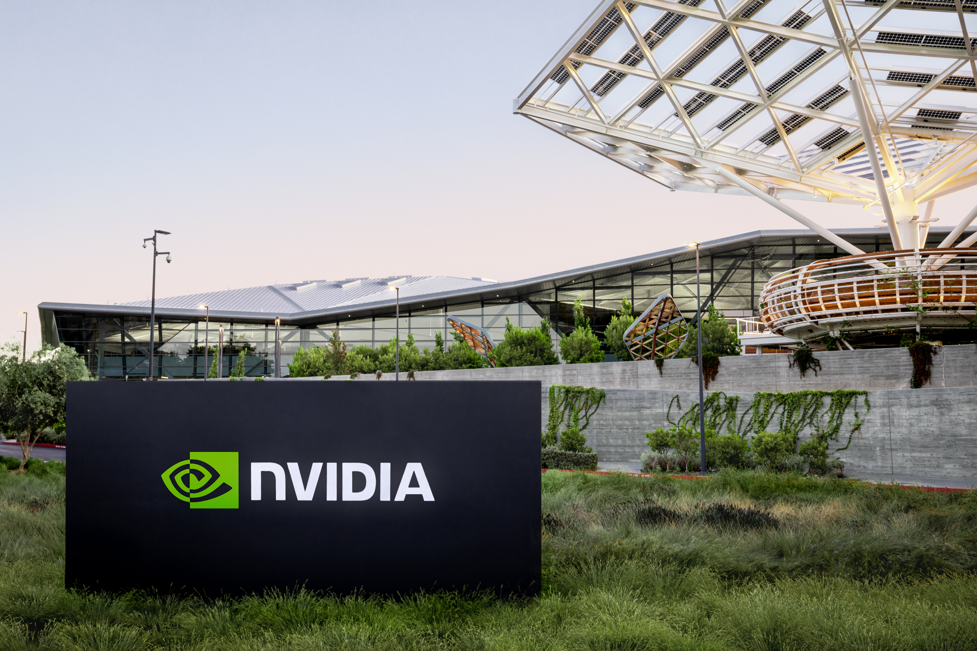 Firma NVIDIA została pozwana za naruszenie praw autorskich podczas szkolenia w zakresie sztucznej inteligencji