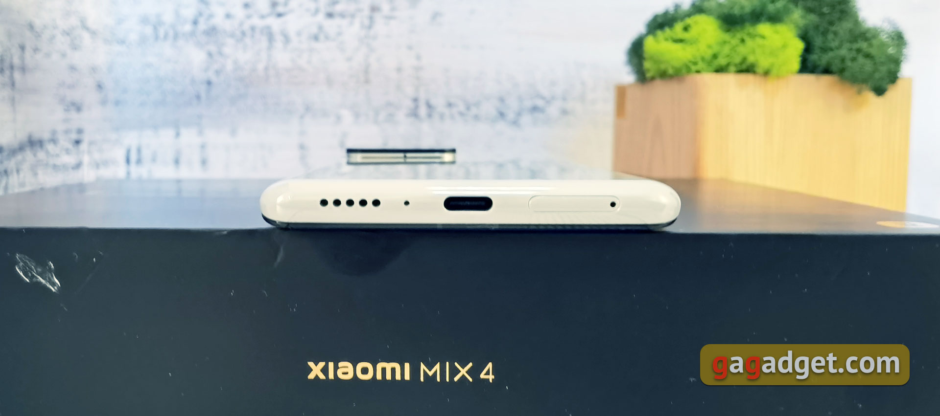 Xiaomi MIX 4 na własne oczy: przednia kamera pod ekranem, której naprawdę nie widać-16