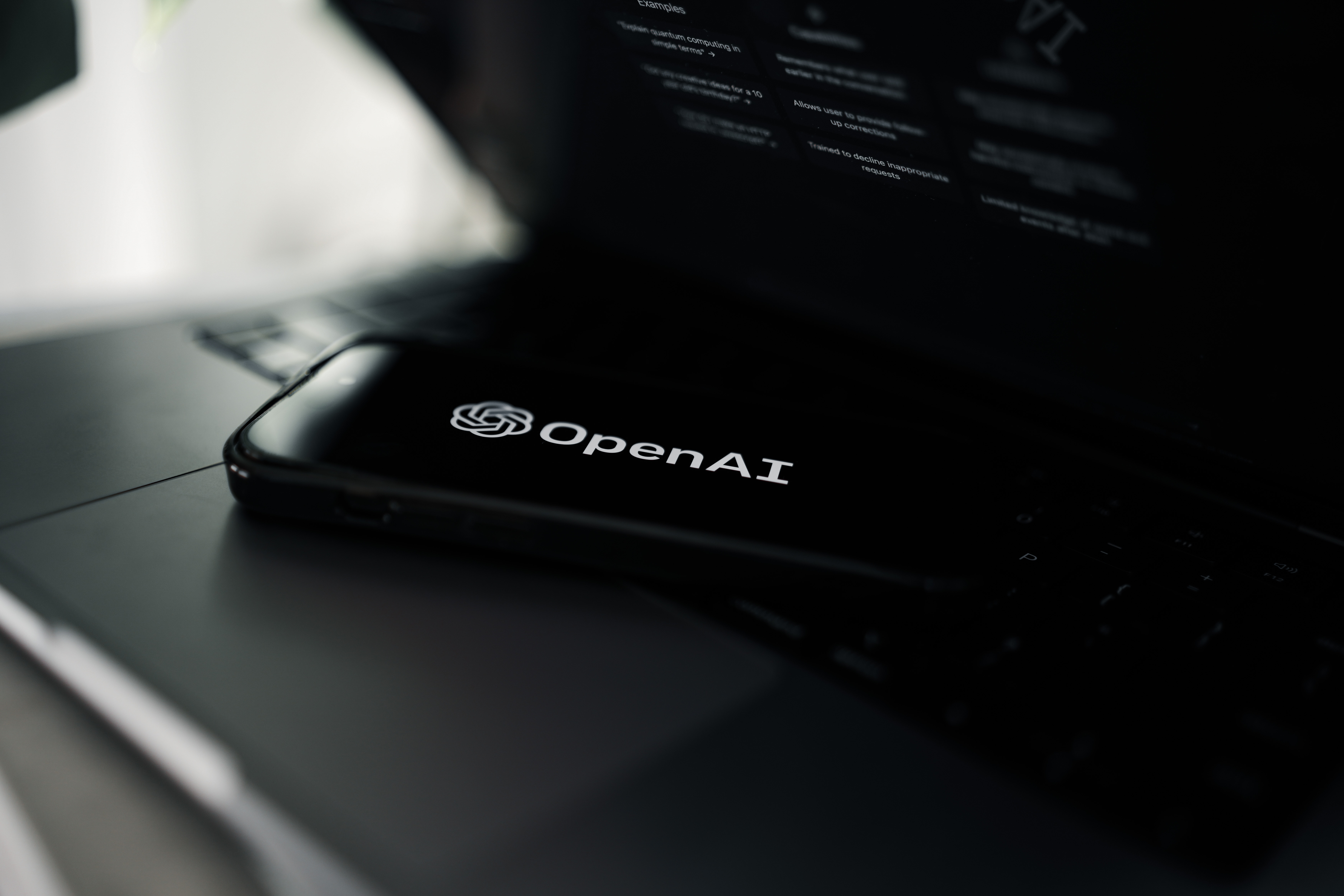 OpenAI obwinił atak DDoS za awarię ChatGPT. Odpowiedzialność za atak wzięli na siebie prorosyjscy hakerzy z Anonymous Sudan