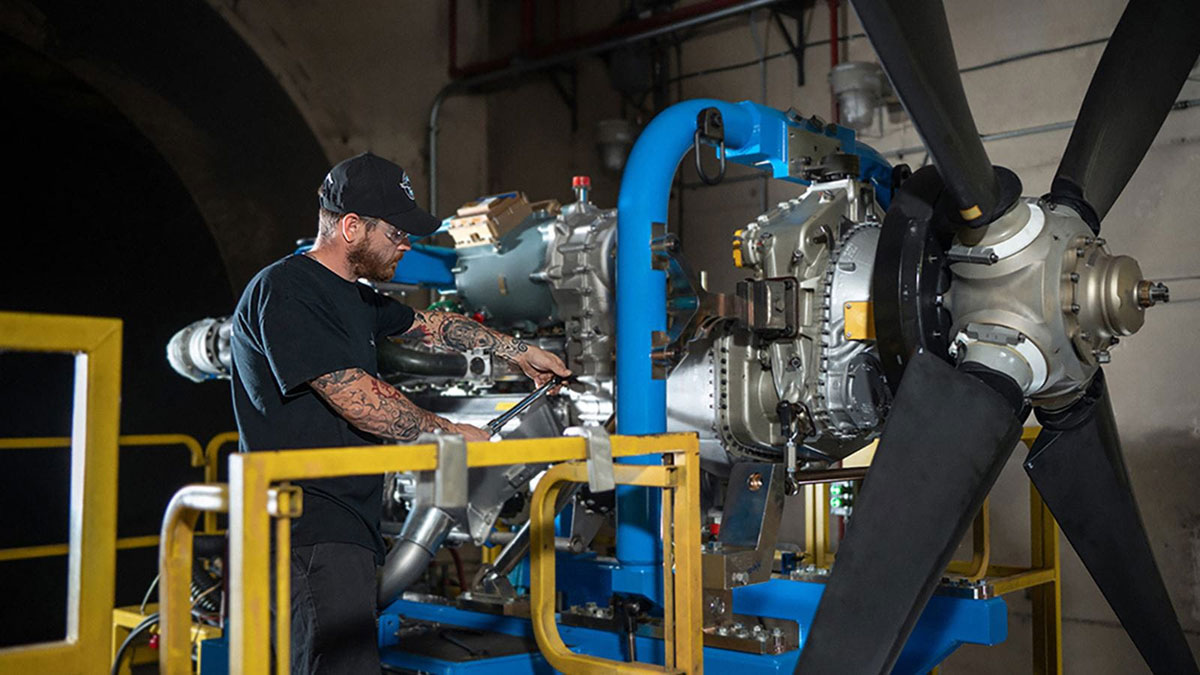 Hybrydowa jednostka napędowa Pratt & Whitney w trakcie testów